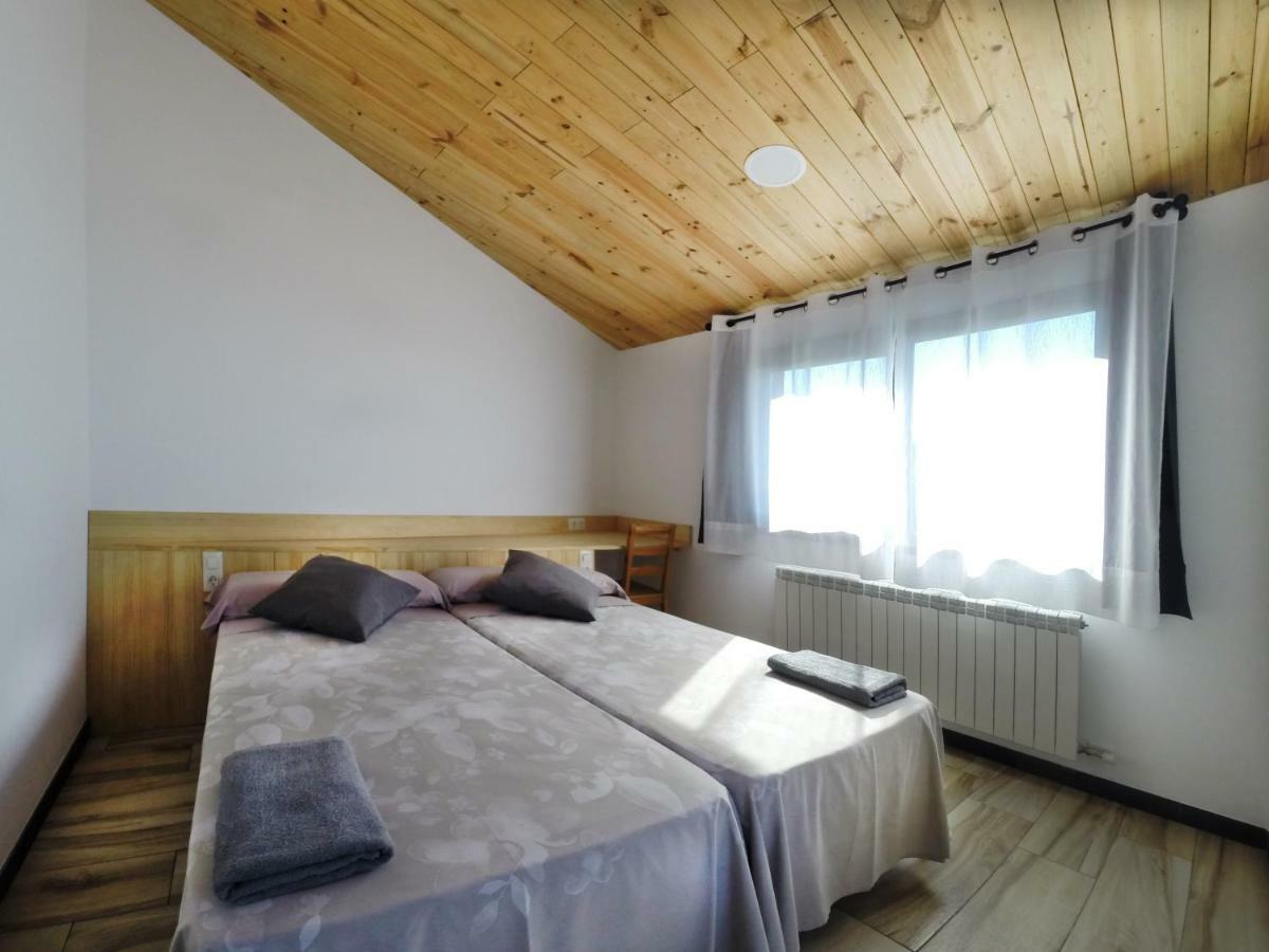 La Granja Del Besa Guest House Cubells Luaran gambar